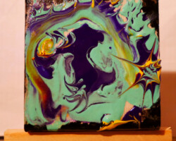VioFloating 20.12.2020 7 x 7 cm Acryl + Varnisch auf Leinwand + Staffel