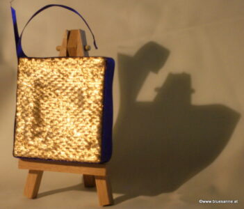 ViolettStar 15.11.2012 7 x 7 cm Acryl + Varnish auf Leinwand + Staffel