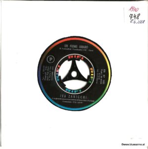 Iva-Zanicchi-Un-Fiume-Amaro-Tienimi-Con-Te-Single-1970
